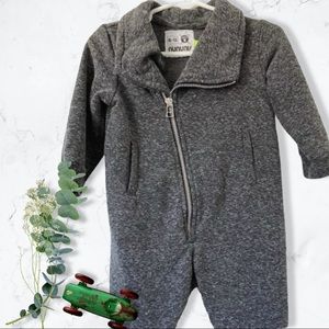 Nununu | EUC zip-up warm romper size 6-12m